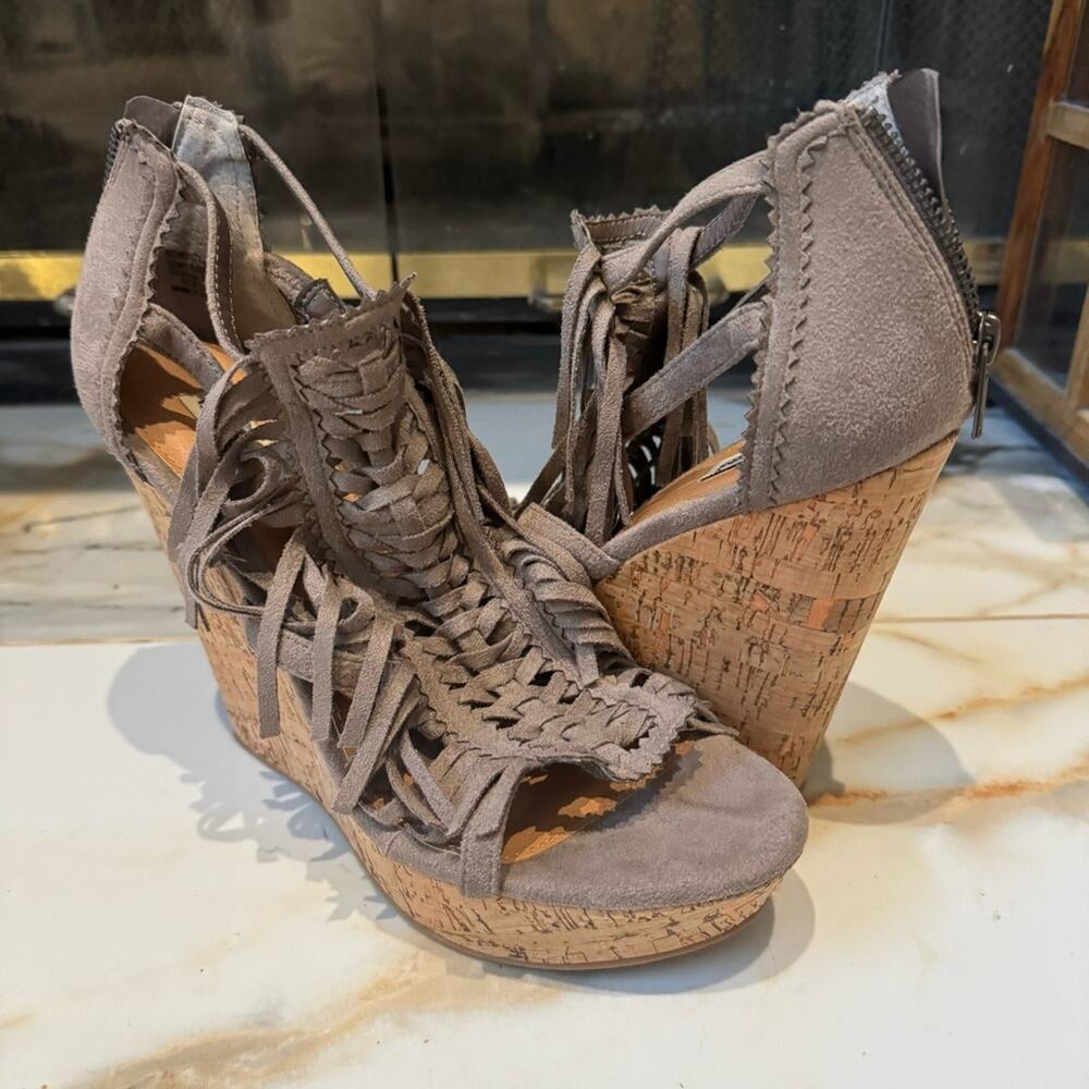 Not‎ Rated Women's Faux Suede Fringe Cork Wedges Taupe Size 9.5